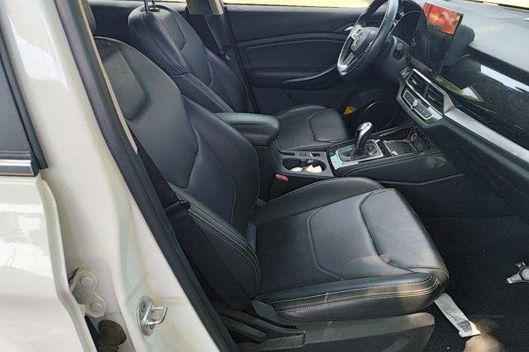 Used BYD Song 2021 Classic Edition 1.5T Automatic Elite Model Right Front Seat