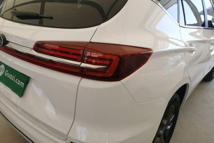 Used BYD Song 2021 Classic Edition 1.5T Automatic Luxury Model Right Rear Taillight