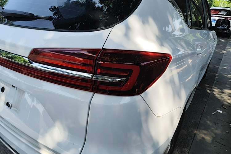 Used BYD Song 2021 Classic Edition 1.5T Automatic Elite Model Right Rear Taillight