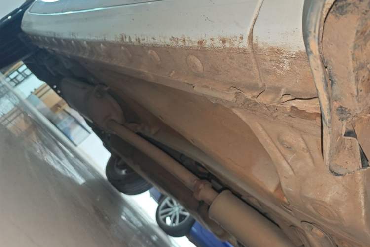 Used BYD Song 2021 Classic Edition 1.5T Automatic Elite Model Right Side Sill