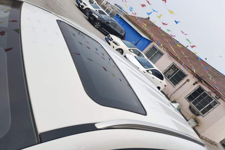 Used BYD Song 2021 Classic Edition 1.5T Automatic Luxury Model Roof