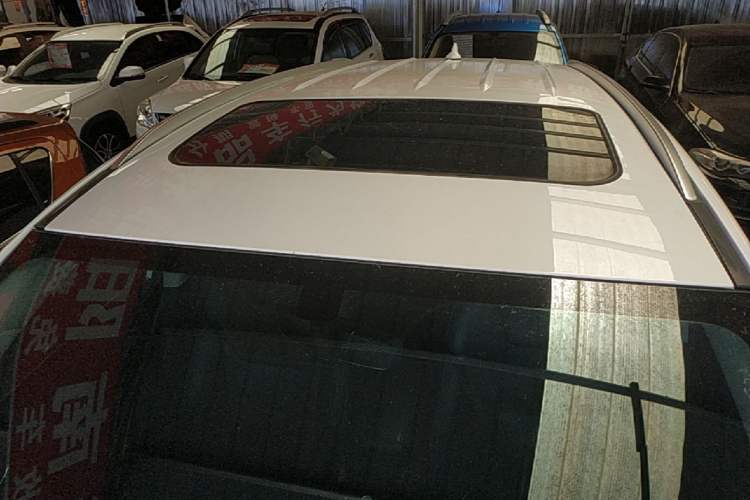 Used BYD Song 2021 Classic Edition 1.5T Manual Luxury Model Roof