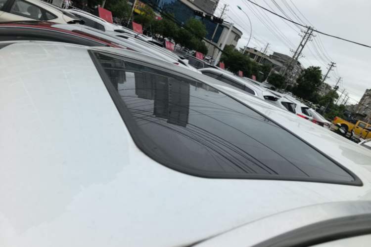 Used BYD Song 2021 Classic Edition 1.5T Automatic Luxury Model Roof