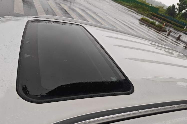 Used BYD Song 2021 Classic Edition 1.5T Automatic Elite Model Roof