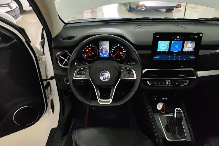Used BYD Song 2021 Classic Edition 1.5T Automatic Elite Model Steering Wheel