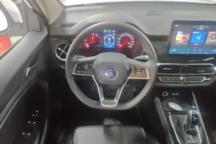 Used BYD Song 2021 Classic Edition 1.5T Automatic Elite Model Steering Wheel