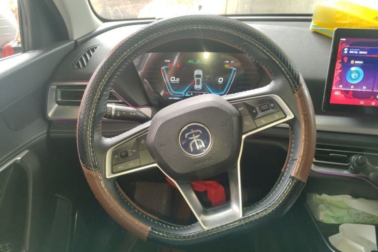 Used BYD Song 2021 Classic Edition 1.5T Automatic Elite Model Steering Wheel