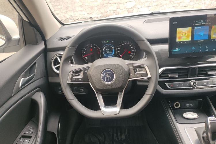 Used BYD Song 2021 Classic Edition 1.5T Automatic Luxury Model Steering Wheel