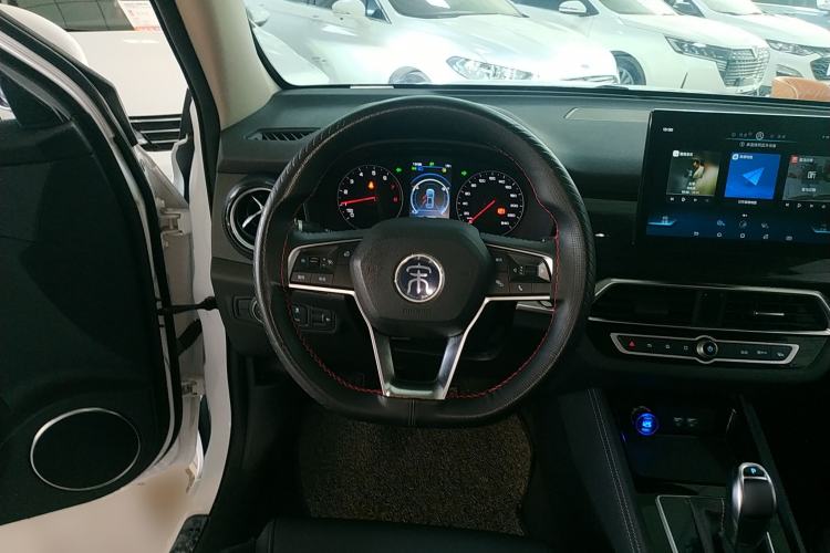 Used BYD Song 2021 Classic Edition 1.5T Automatic Elite Model Steering Wheel