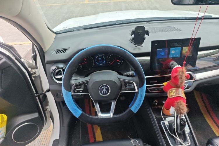Used BYD Song 2021 Classic Edition 1.5T Automatic Elite Model Steering Wheel