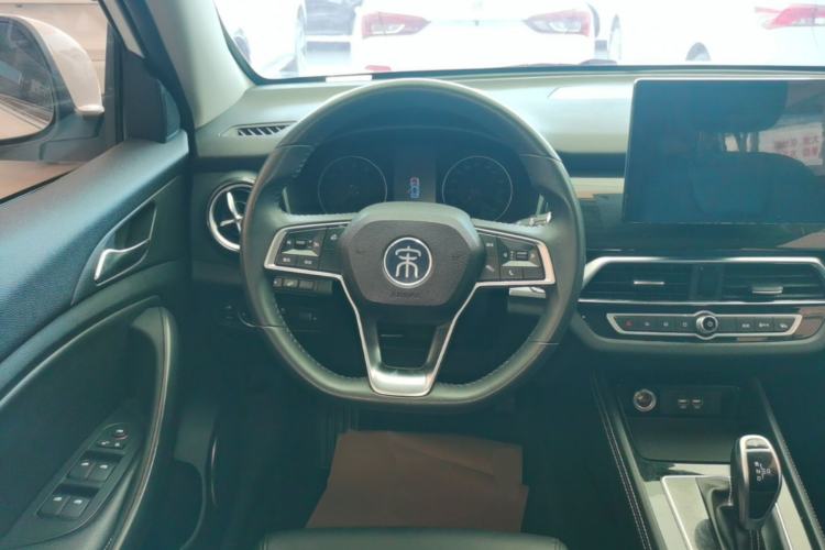Used BYD Song 2021 Classic Edition 1.5T Automatic Luxury Model Steering Wheel