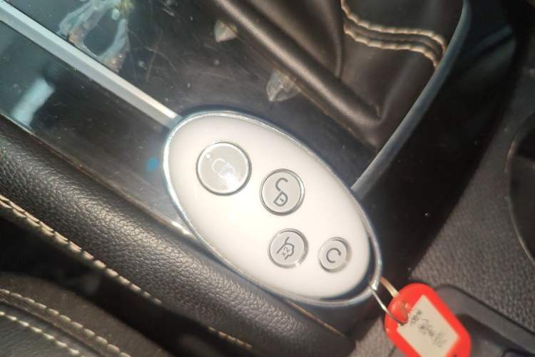 Used BYD Song 2021 Classic Edition 1.5T Automatic Elite Model Vehicle Key