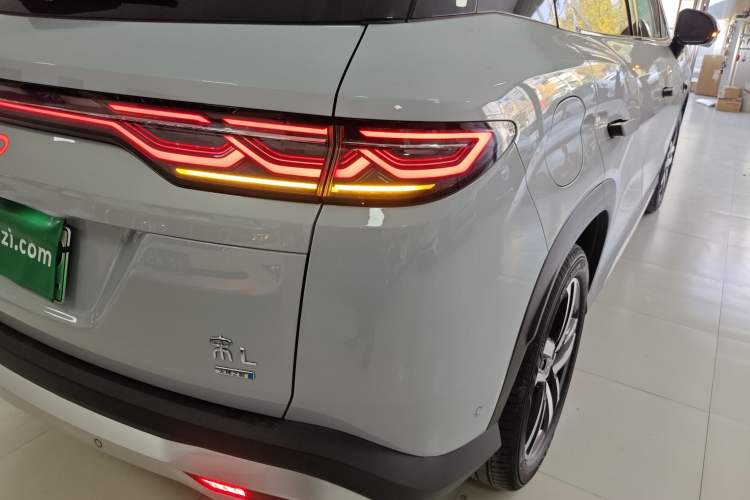 Used BYD Song L DM-i 2025 Intelligent Driving Version 112 km Leading Trim Right Rear Taillight
