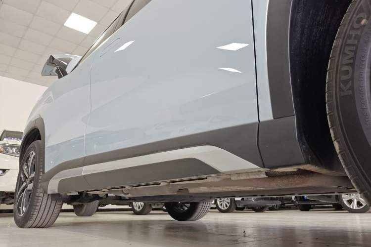 Used BYD Song L DM-i 2025 Intelligent Driving Version 112 km Leading Trim Right Side Sill