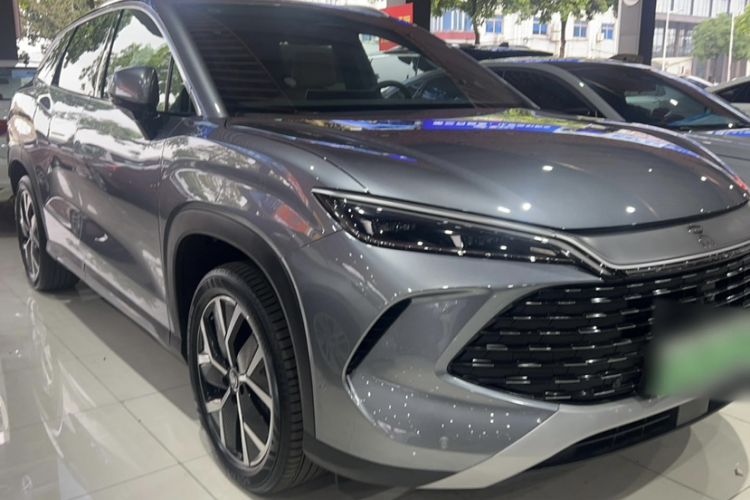 Used BYD Song L DM-i 2024 160 km Excellence Version Exterior 1
