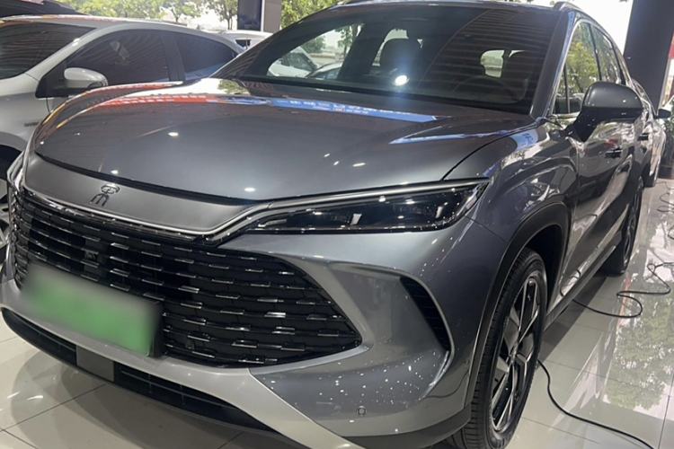 Used BYD Song L DM-i 2024 160 km Excellence Version Exterior 5