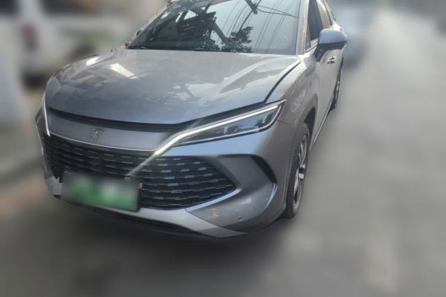 BYD Song L DM-i 2024 112 km Leading Edition مستعملة