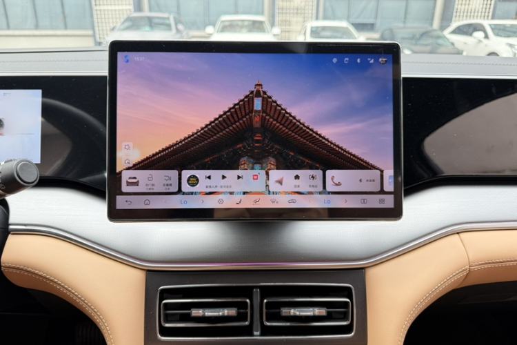 Used BYD Song L DM-i 2024 112 km Beyond Edition Audio And AC Panel