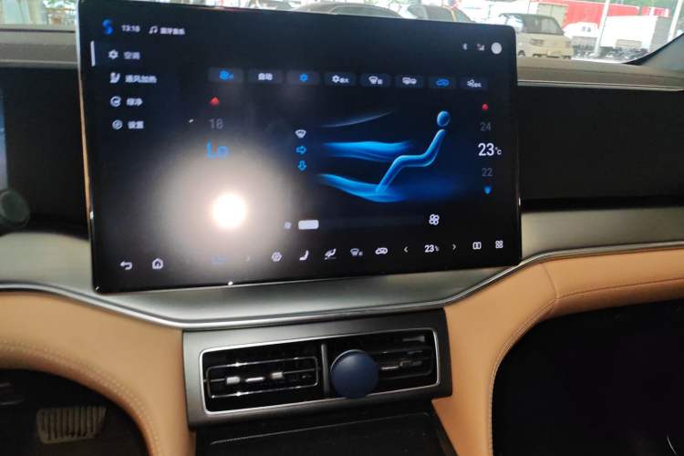 Used BYD Song L DM-i 2024 160km Beyond Edition Audio And AC Panel