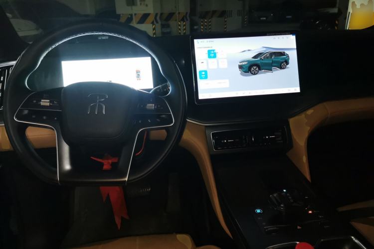 Used BYD Song L DM-i 2024 112 km Leading Edition Center Console