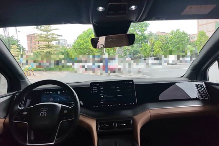 Used BYD Song L DM-i 2024 112 km Leading Edition Center Console