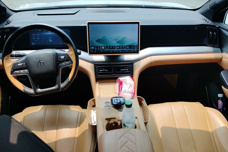 Used BYD Song L DM-i 2024 112 km Beyond Edition Center Console