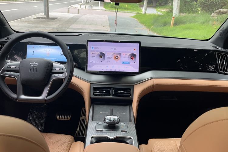 Used BYD Song L DM-i 2024 75km Leading Edition Center Console