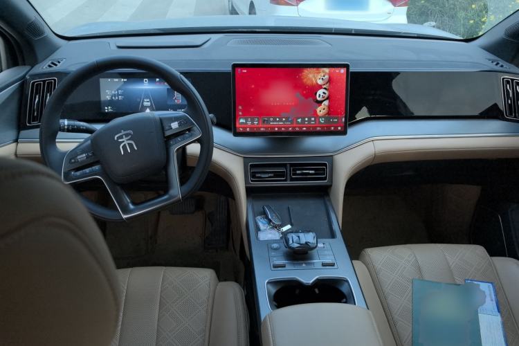 Used BYD Song L DM-i 2024 112 km Leading Edition Center Console