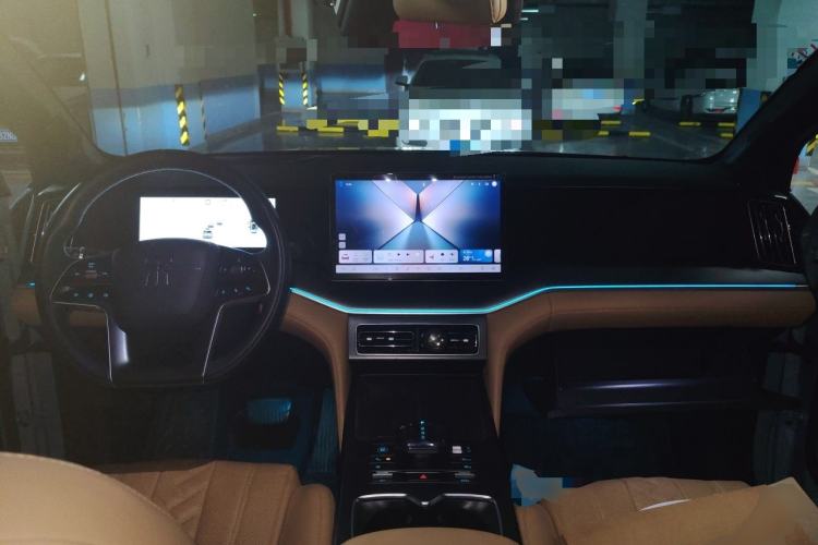 Used BYD Song L DM-i 2024 112 km Beyond Edition Center Console