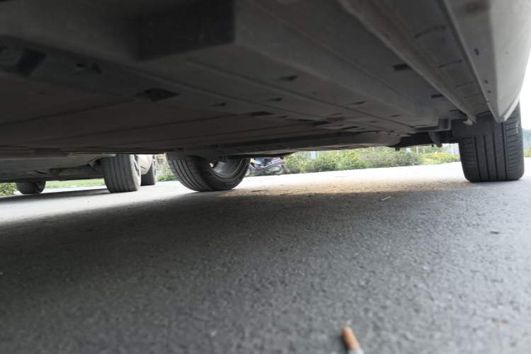Used BYD Song L DM-i 2024 112 km Leading Edition Chassis Front Left