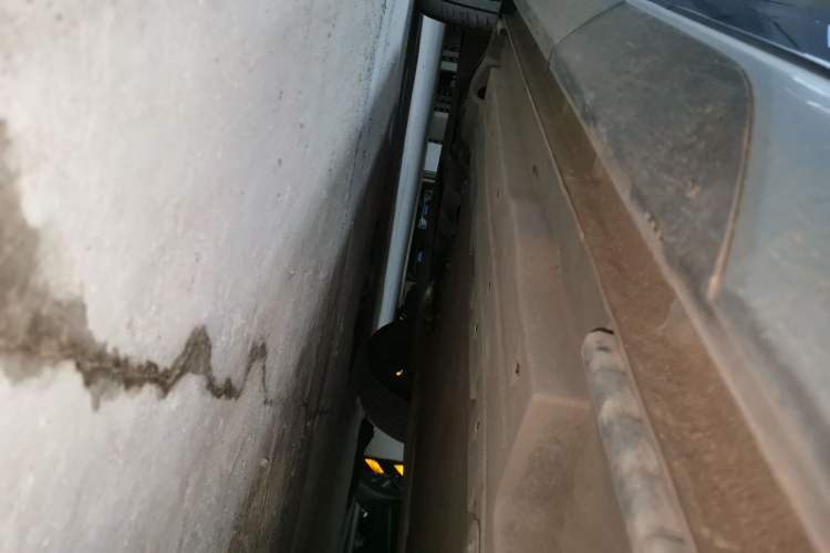 Used BYD Song L DM-i 2024 112 km Leading Edition Chassis Front Right