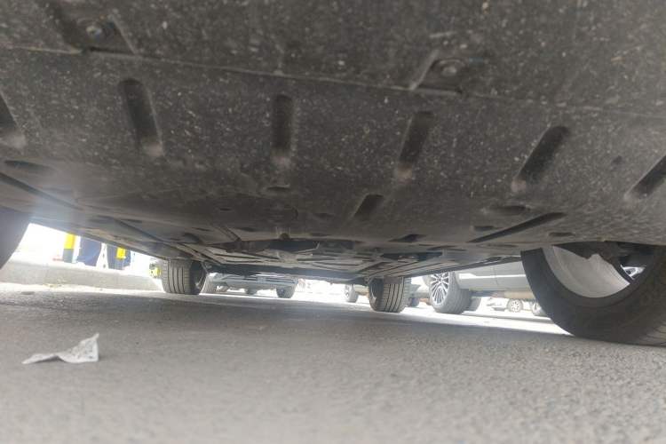 Used BYD Song L DM-i 2024 112 km Leading Edition Chassis Front