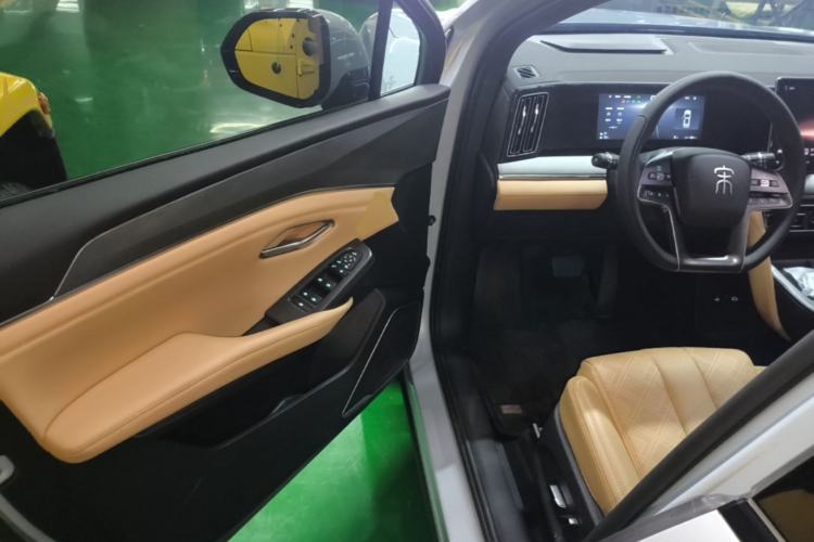 Used BYD Song L DM-i 2024 112 km Leading Edition Driver Seat