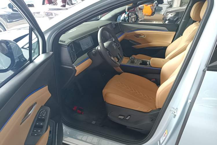 Used BYD Song L DM-i 2024 160 km Excellence Version Driver Seat