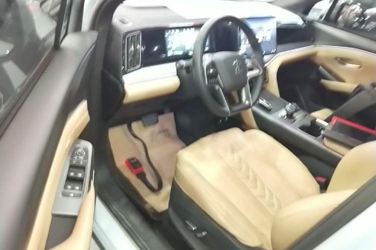 Used BYD Song L DM-i 2024 112 km Beyond Edition Driver Seat
