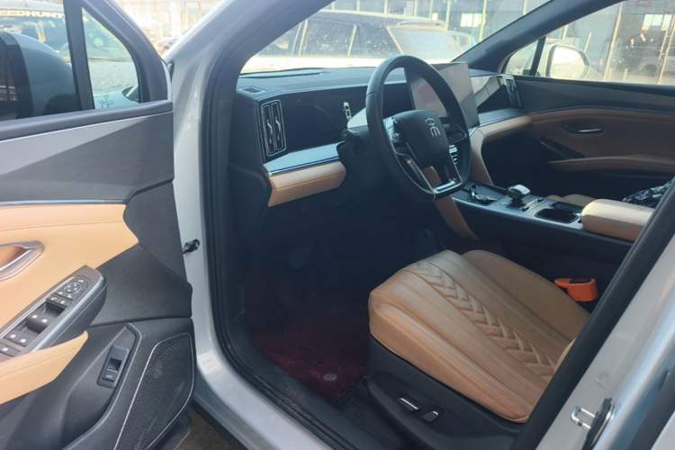 Used BYD Song L DM-i 2024 160km Beyond Edition Driver Seat