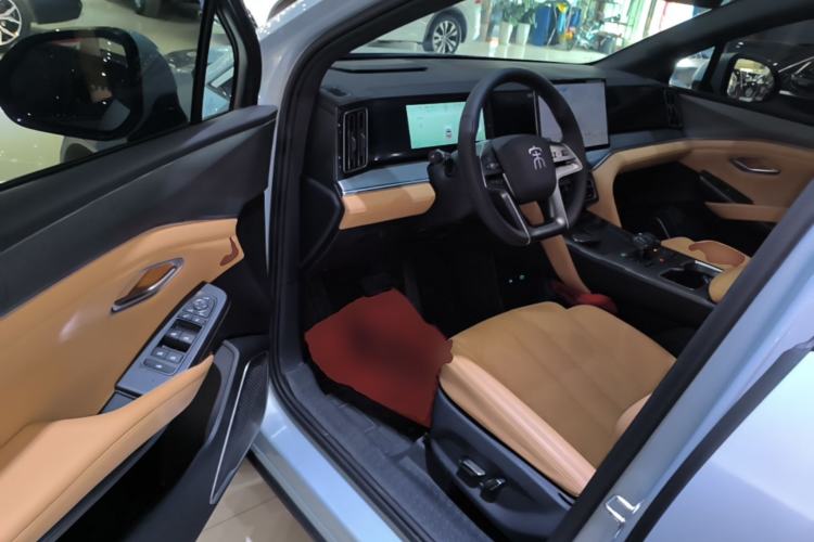 Used BYD Song L DM-i 2024 112 km Leading Edition Driver Seat