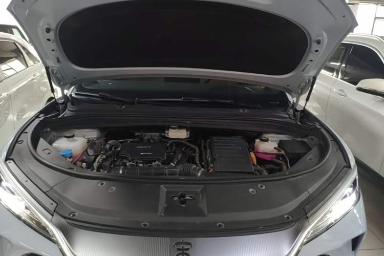 Used BYD Song L DM-i 2024 112 km Leading Edition Engine Bay