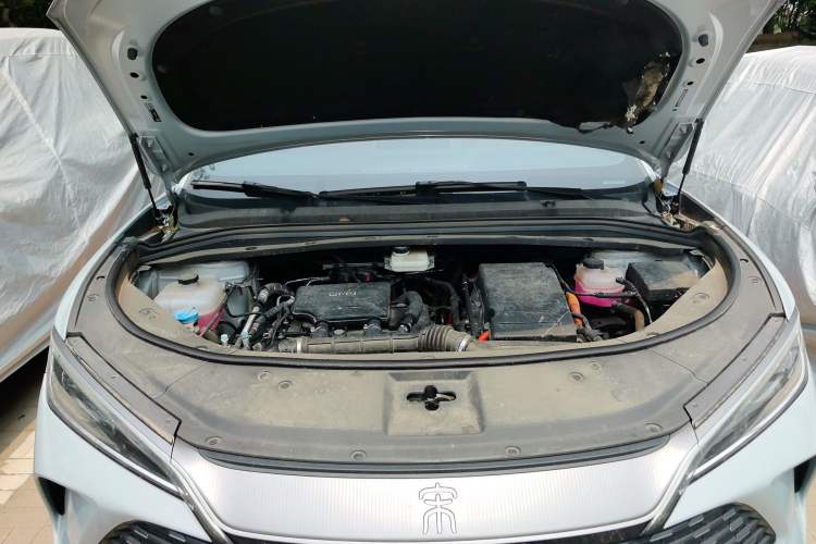 Used BYD Song L DM-i 2024 112 km Beyond Edition Engine Bay