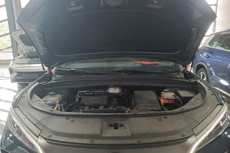 Used BYD Song L DM-i 2024 160km Beyond Edition Engine Bay