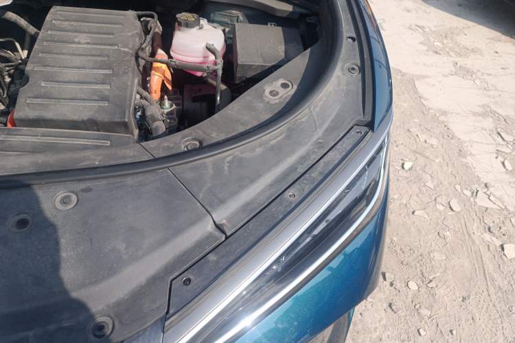 Used BYD Song L DM-i 2024 160km Beyond Edition Engine Bay Left