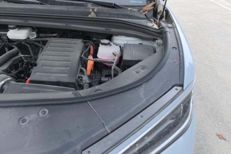 Used BYD Song L DM-i 2024 112 km Leading Edition Engine Bay Left