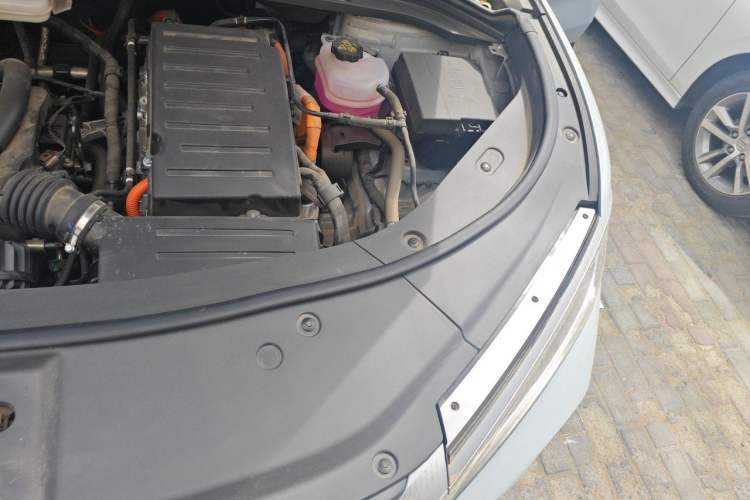 Used BYD Song L DM-i 2024 112 km Beyond Edition Engine Bay Left