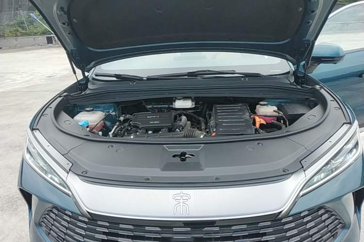 Used BYD Song L DM-i 2024 112 km Beyond Edition Engine Bay