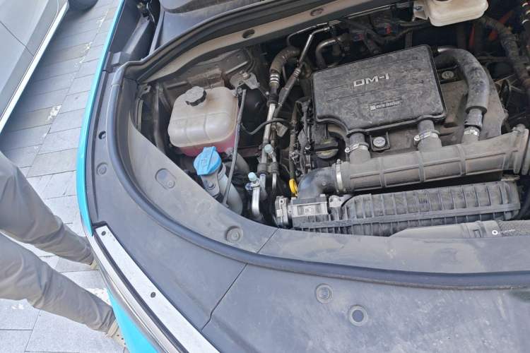 Used BYD Song L DM-i 2024 112 km Beyond Edition Engine Bay Right