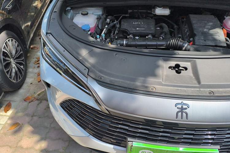 Used BYD Song L DM-i 2024 112 km Beyond Edition Engine Bay Right