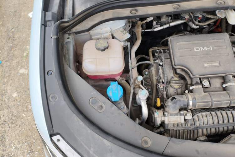 Used BYD Song L DM-i 2024 160km Beyond Edition Engine Bay Right