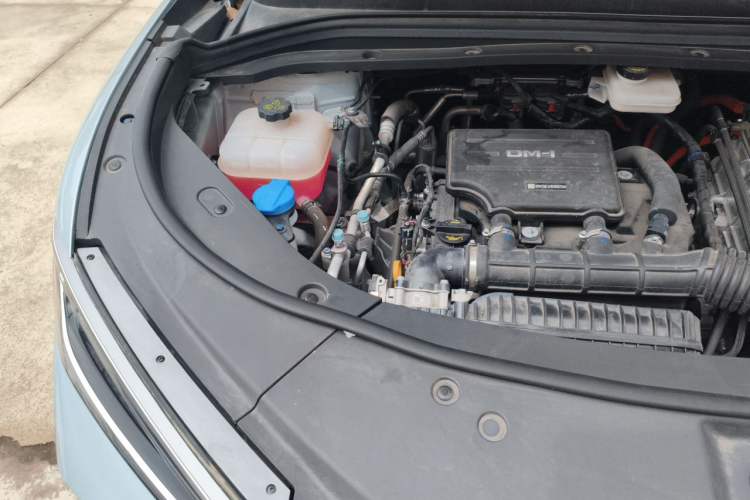 Used BYD Song L DM-i 2024 112 km Beyond Edition Engine Bay Right