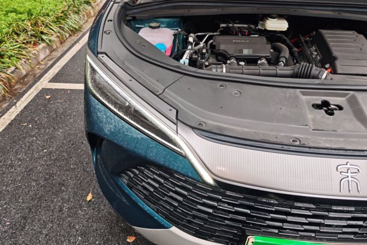 Used BYD Song L DM-i 2024 112 km Beyond Edition Engine Bay Right