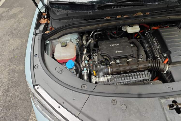 Used BYD Song L DM-i 2024 112 km Beyond Edition Engine Bay Right